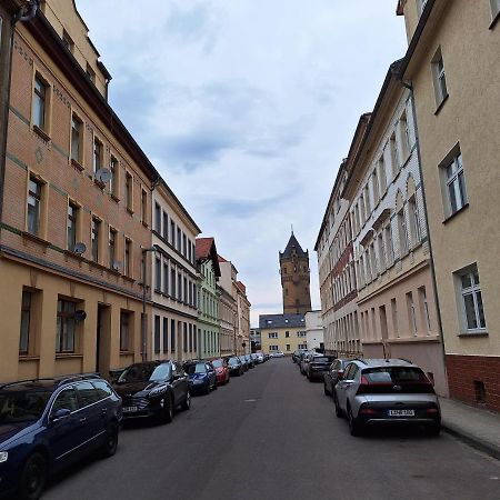Schoene Zwei-Zimmer-Wohnung "W2" Mit 4 Einzelbetten Und Wlan In Zwenkau Bei Leipzig Im Neuseenland Exteriör bild